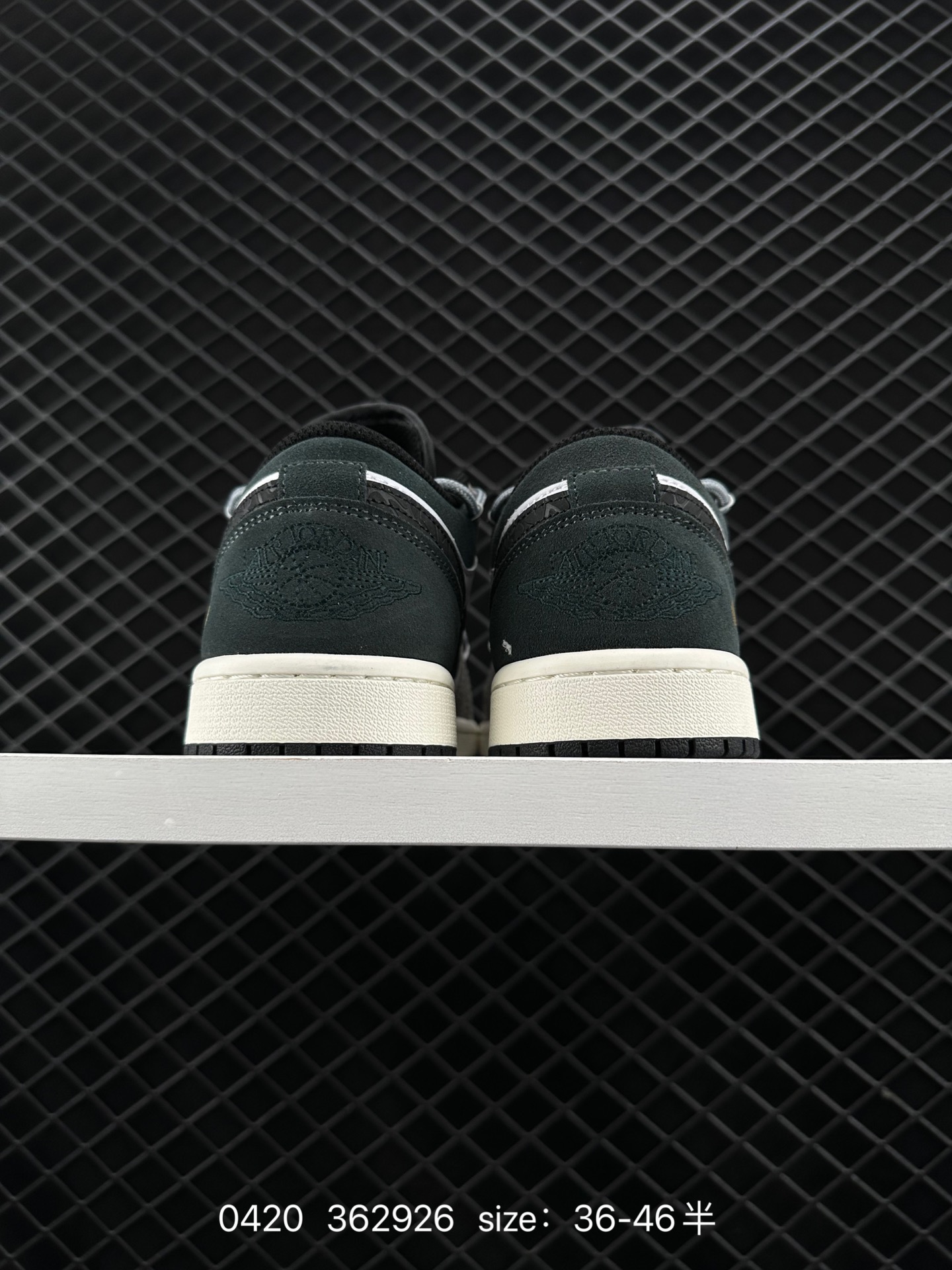 Nike Air Jordan 1 Low AJ1